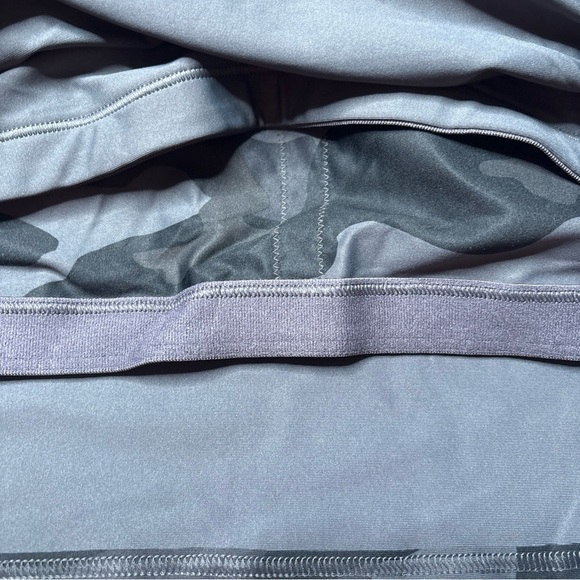 Old Navy Active Powersoft Long Line Sports Bra Top Plus Size 2X Black Camo - Picture 6 of 14